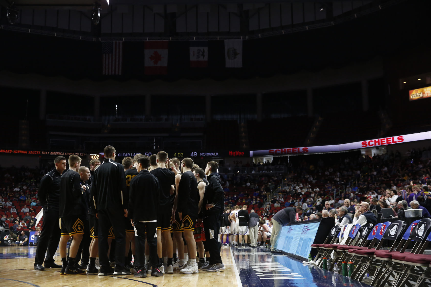 State BBall Clear Lake vs. Norwalk 26